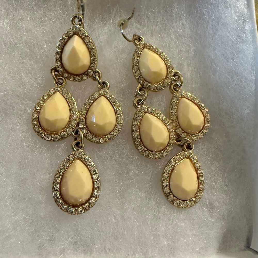 Chic Gold and Cream Teardrop Earrings